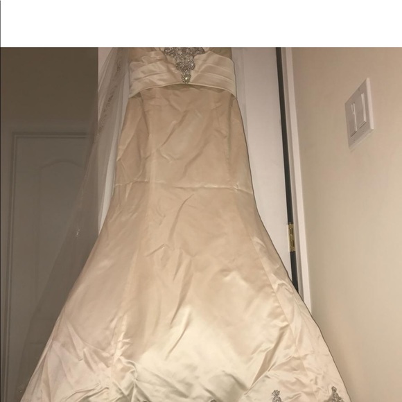 Kenneth Pool - Picture 5 of 8